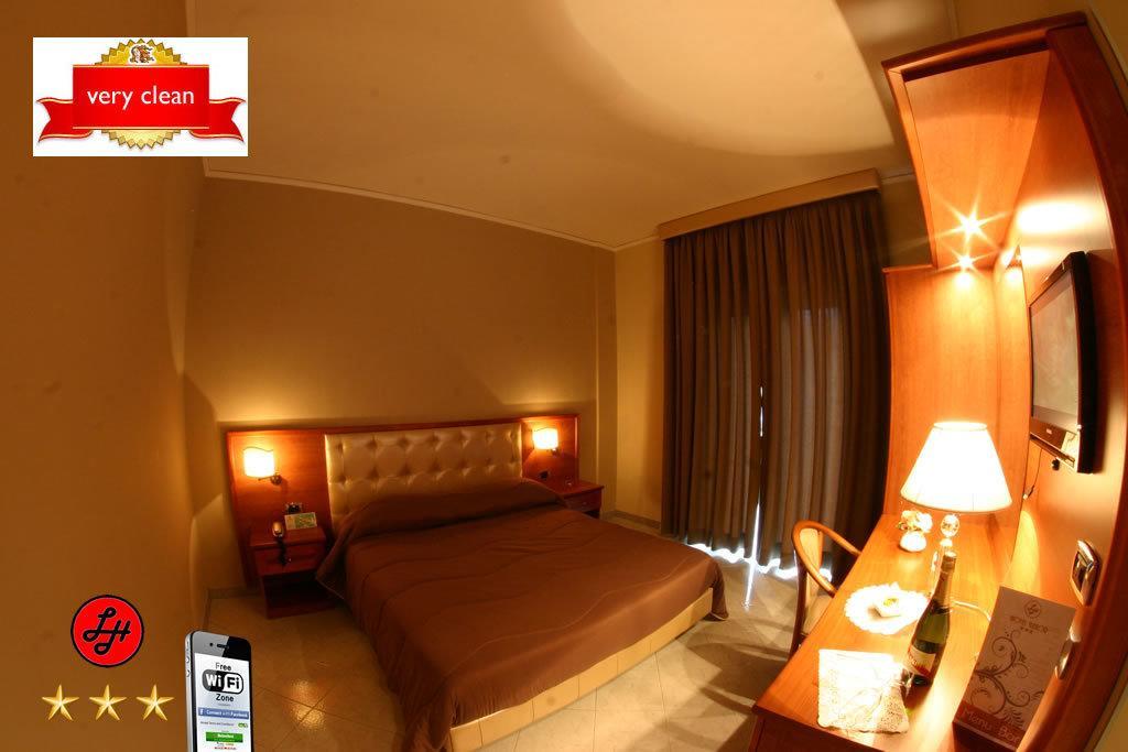 Hotel Luxor Касория Екстериор снимка