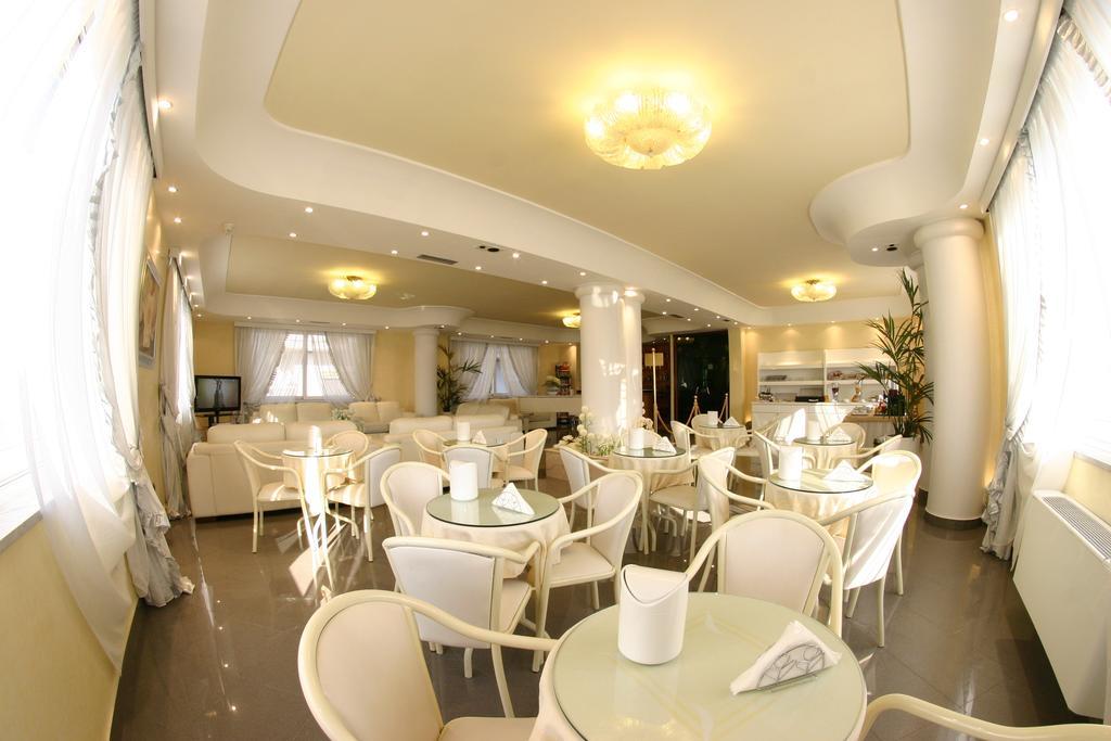 Hotel Luxor Касория Екстериор снимка