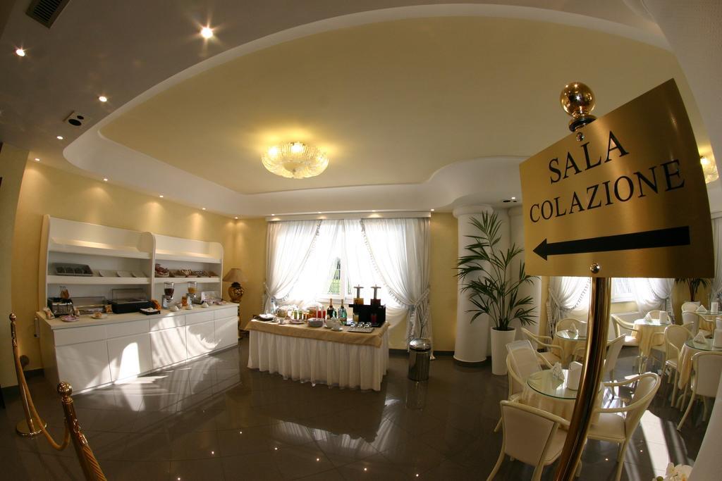 Hotel Luxor Касория Екстериор снимка