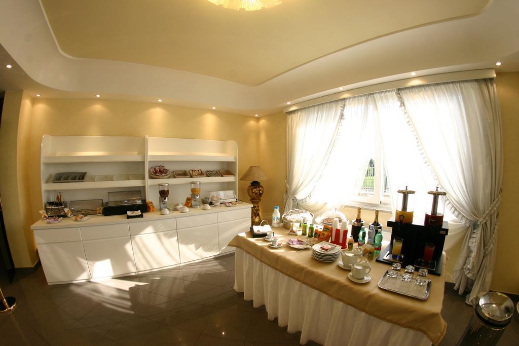 Hotel Luxor Касория Екстериор снимка